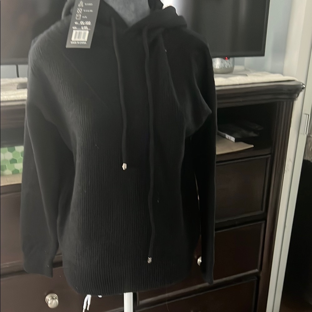100% S. Christina Black Cashmere Sweater L/XL Hoodie